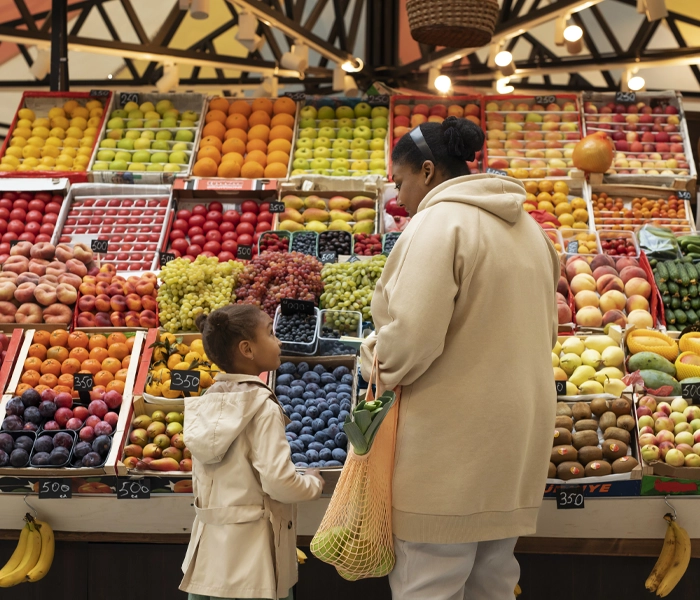 Wholesale and retail fruit distribution by ASH Fruits